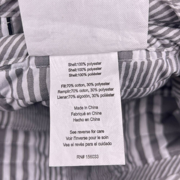 2 Piece Reversible Twin Quilt Set Oeko Tex Soft Grey Black White Striped Unisex - Picture 5 of 8